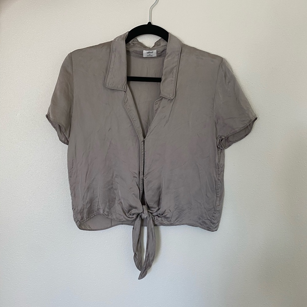 Aritzia front tie cropped blouse